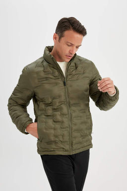 Облегающая куртка-пуховик с водоотталкивающим воротником-стойкой - Defacto фото 3