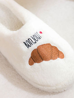 Kad?n Pel?? Ev Terli?i