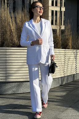 Костюм GO F3065/01-01.164-170 белый