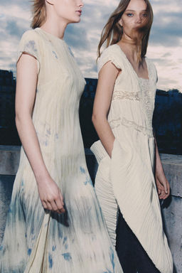 VESTIDO PLISADO ENCAJE ZW COLLECTION / Crudo - Zara фото 2