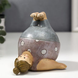 Фигурка полистоун «Пышечка: упражение берёзка», 10.5×11×11.5 см