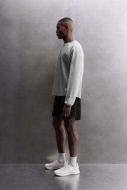 EMBROIDERED COLOUR BLOCK LONG SLEEVE T-SHIRT - Zara фото 6