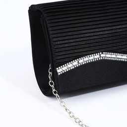 Сумка женская на магните, цвет чёрный