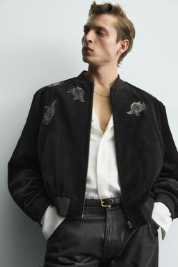LIMITED EDITION EMBROIDERED VELVET BOMBER JACKET - Zara фото 7