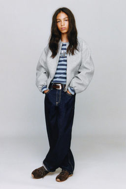 CAZADORA BOMBER SOFT / Gris claro