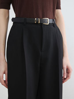 Beli Kemerli Pileli Kad?n Kuma? Pantolon