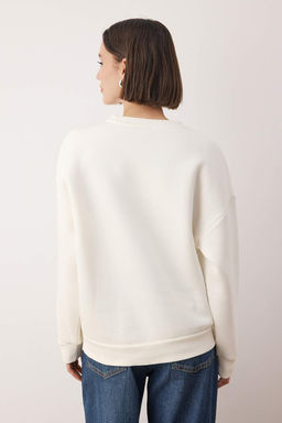 Teen Ekru Kal?n Ici Polarl? Cicek Nak?sl? Bisiklet Yaka Oversize Orme Sweatshirt TWOAW26SW00154 - Trendyolmilla фото 4