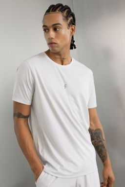 DeFactoFit Beyaz Slim Fit Dar Kesim Bisiklet Yaka Bask?l? Sporcu K?sa Kollu Tisort