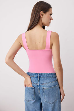 Pembe Fitted/Vucuda Oturan S?rt? Detayl? Kare Yaka C?tc?tl? Esnek Orme Body TWOSS24BD00026
