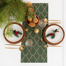 Дорожка новогодняя на стол «Этель» Gold ornament 30×70 см, 100%хл, саржа 190 г/м²