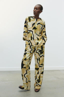 PRINTED WIDE-LEG TROUSERS