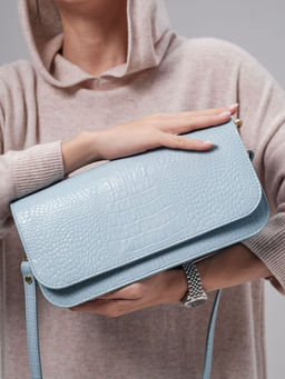 Сумка кожаная багет Deboro 30138 голубая вода