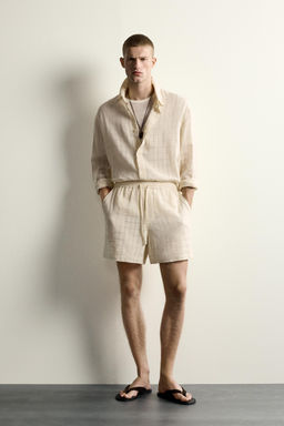 BERMUDA JACQUARD CUADROS LINO - ALGOD?N / Crudo