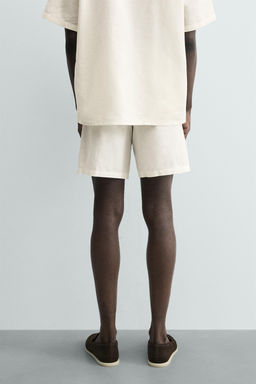 BERMUDA REGULAR FIT C??AMO - ALGOD?N / Blanco