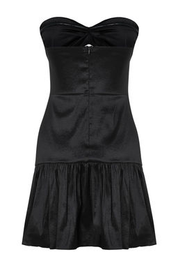 TRENDYOLMILLA Siyah A-Kesim Straplez Fiyonk Detayl? Dokuma K?sa S?k Elbise TPRSS25EL00072