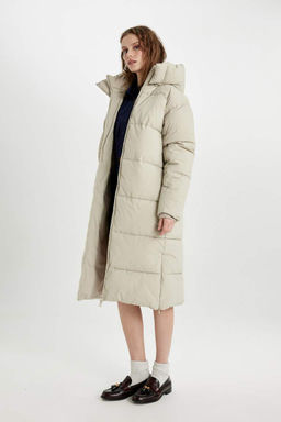 Длинное пальто-парка стандартного кроя из водоотталкивающей ткани с капюшоном - Defacto фото 2