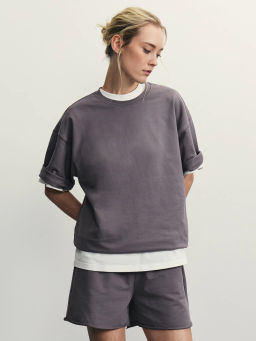 Футболка оверсайз из футера / Zarina