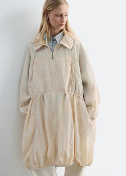 Parka con cord?n de ajuste