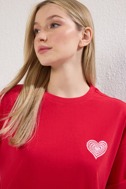 TRENDYOLMILLA Siyah %100 Pamuk On ve Arka Kabartma Bask?l? Oversize/Genis Kal?p Orme T-Shirt TWOSS23TS00355  фото 3