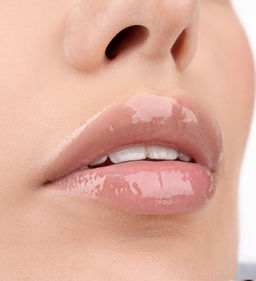 LuxVisage Блеск-бальзам для губ JELLY MINT охлаждающий эффект