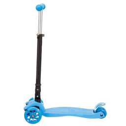 Самокат трехколесный