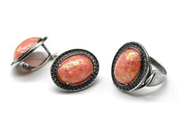 Кольцо Серьги с опалом искусственным, цв.коралловый размер 20