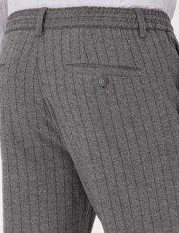 Gri Ekstra Slim Fit _izgili Kuma_ Pantolon