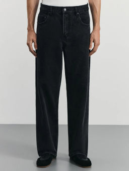 Джинсы relax fit / Zarina