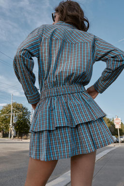 SHORT CHECKED DRESS WITH BELT AND RUFFLES - Zara фото 5