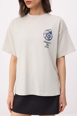 Tas Bask?l? Oversize/Genis Kal?p Dusuk Kol K?sa Kollu %100 Pamuk Orme T-Shirt TWOSS26TS00177 - Trendyolmilla фото 3