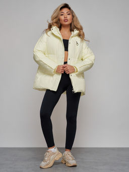 Зимняя женская куртка модная с капюшоном светло-желтого цвета 52308SJ - HULDLUCK фото 19