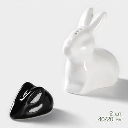 Набор фарфоровый для специй на бамбуковой подставке BellaTenero Зайцы, 3 предмета: солонка 50 мл, перечница 20 мл, подставка, цвет белый и чёрный  фото 4