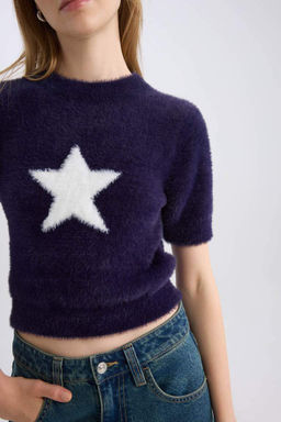 Плюшевый свитер с короткими рукавами и короткими рукавами с круглым вырезом и принтом звезд - Defacto фото 4