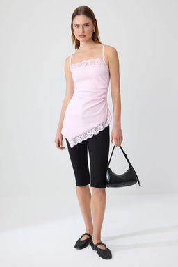 Pembe D_z Fitted Kare Yaka Kolsuz _nce Ask_l_ Dantel Detayl_ Uzun Esnek _rme Bluz TWOSS26BZ00985
