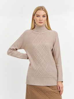 водолазка женская удлиненная с узором из ромбов