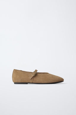 SPLIT SUEDE BALLERINAS