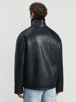 Дубленка из экокожи / Zarina