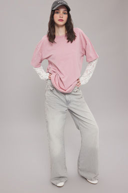 TRENDYOLMILLA Pembe Y?kamal? Dantel Detayl? Oversize/Genis Kal?p Orme T-Shirt TWOAW25TS00022