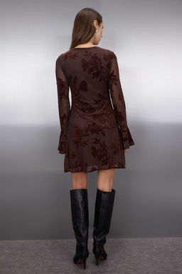 Cok Renkli Flok Bask?l? Bodycon Mini Tul Flare Kollu Astarl? Esnek Orme Elbise TWOAW26EL00029 - Trendyolmilla фото 4