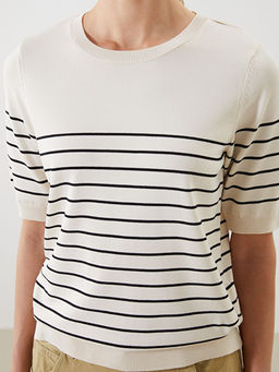 Bisiklet Yaka ?izgili Kad?n Triko Kazak