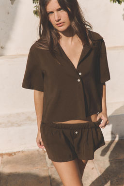 CAMISA FLUIDA MANGA CORTA / Marr?n chocolate - Zara фото 2