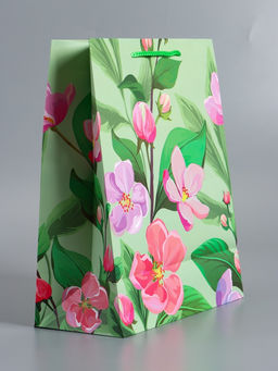 Пакет подарочный ламинированный «Весеннее признание», зелёный, 26×12×32 см