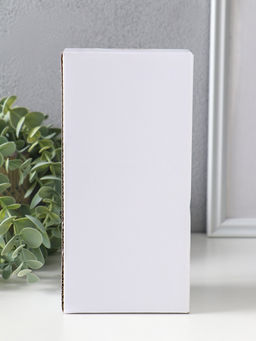 Фигурка полистоун «Зайка в цветочной юбочке, с капустой», 4.8×4.5×15.2 см