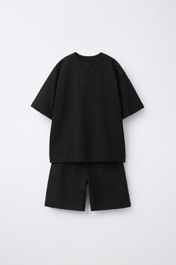 CONJUNTO CAMISETA Y BERMUDA / Negro