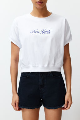 TRENDYOLMILLA K?rm?z? %100 Pamuk Premium Slogan Bask?l? Crop Orme T-Shirt TWOSS24TS00013  фото 13