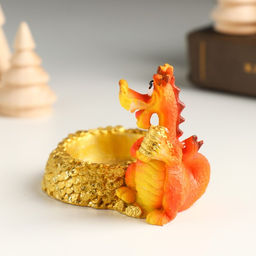 Фигурка-подсвечник на 1 свечу «Дракон с золотыми монетами». полистоун, 8.8×5.2×6.3 см, МИКС