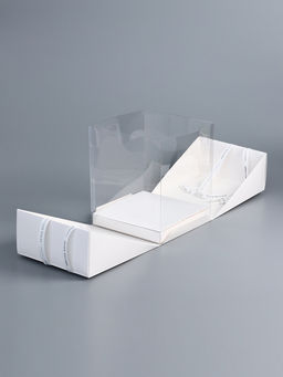 Коробка под бенто - торт с ленточками, белая, 21×21×25 см