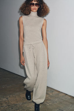 SOFT JOGGING TROUSERS