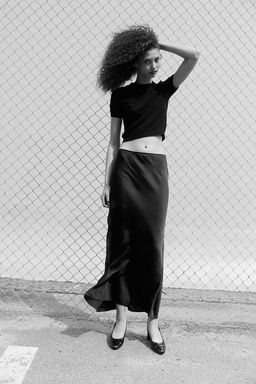 Maxifalda en saten arrugado - H&m фото 2