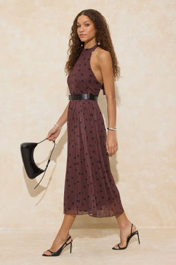 Kahverengi Puantiyeli Belden Ac?lan Boyundan Baglamal? Pliseli Maxi Tul Orme Elbise TWOSS26EL00031 - Trendyolmilla фото 4